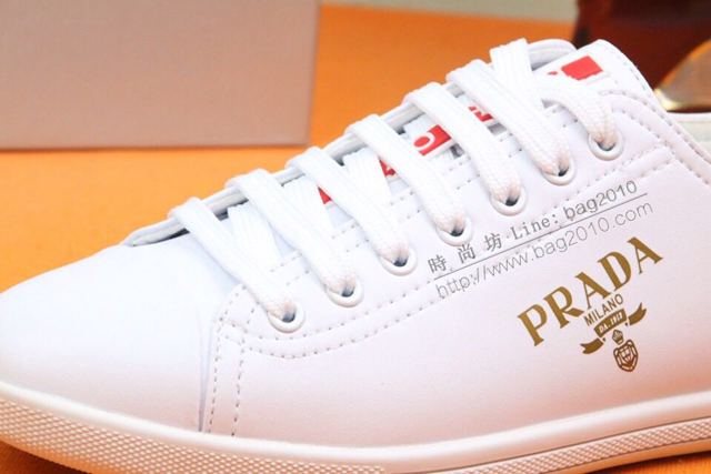 PRADA男鞋 普拉達專櫃同步款式 普拉達小牛皮休閒板鞋  hdx13416